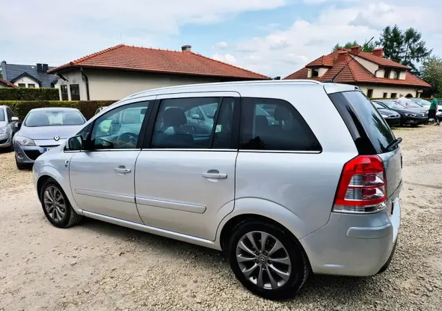 OPEL Zafira 1.8 Family Plus