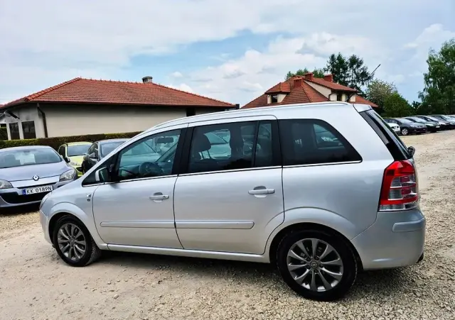 OPEL Zafira 1.8 Family Plus