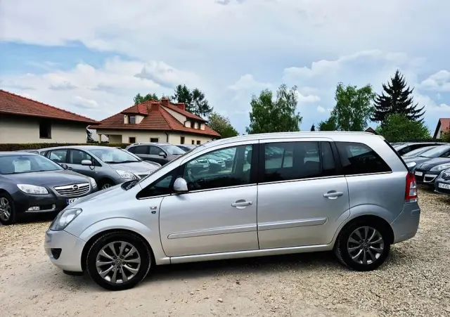 OPEL Zafira 1.8 Family Plus