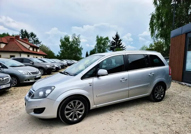 OPEL Zafira 1.8 Family Plus