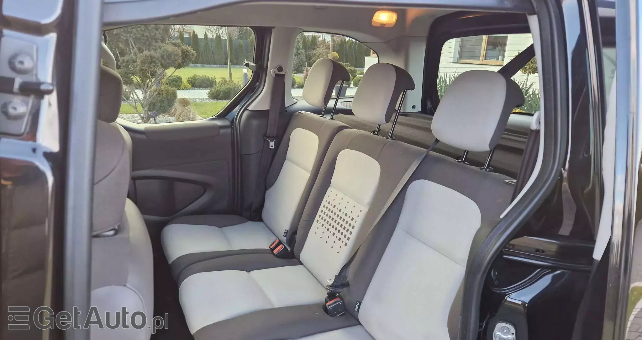 CITROËN Berlingo Multispace e-HDi 90 FAP EGS6 Exclusive