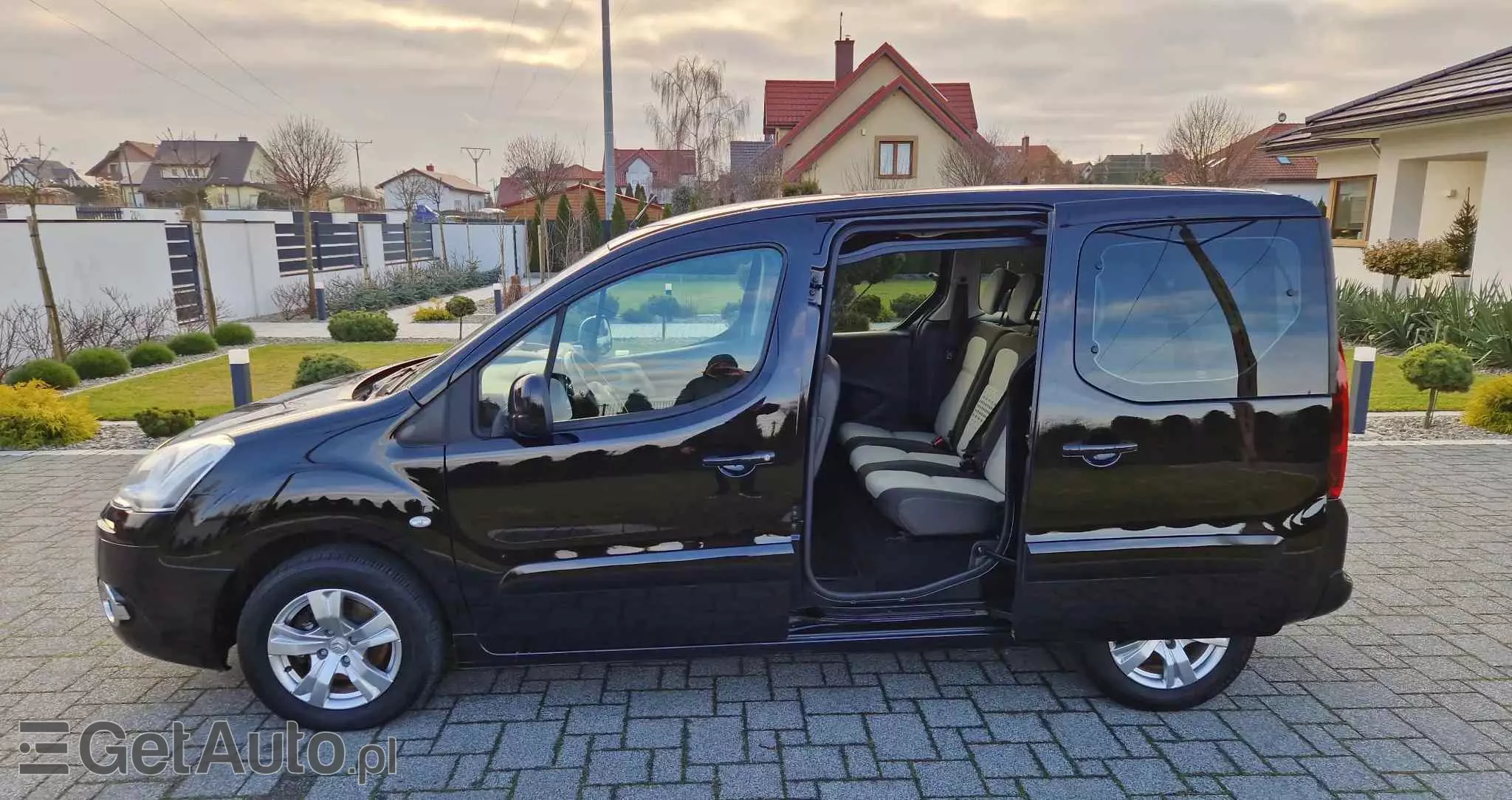 CITROËN Berlingo Multispace e-HDi 90 FAP EGS6 Exclusive