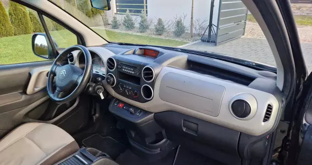 CITROËN Berlingo Multispace e-HDi 90 FAP EGS6 Exclusive