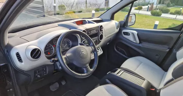 CITROËN Berlingo Multispace e-HDi 90 FAP EGS6 Exclusive