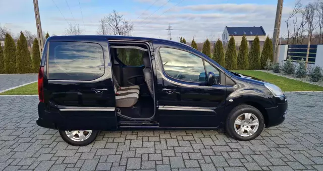 CITROËN Berlingo Multispace e-HDi 90 FAP EGS6 Exclusive