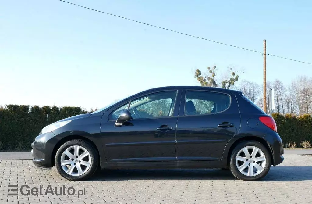 PEUGEOT 207 