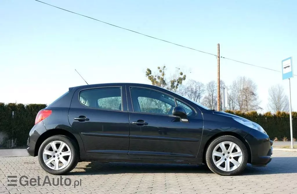 PEUGEOT 207 