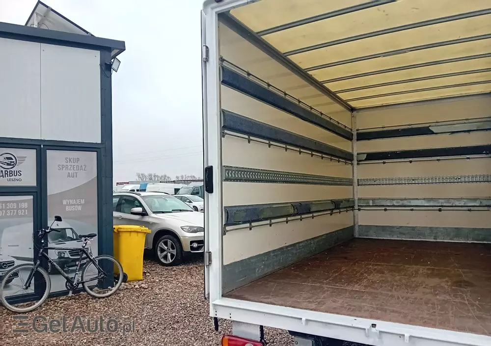 RENAULT Master Kontener 