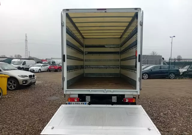 RENAULT Master Kontener 