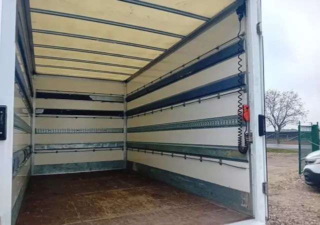 RENAULT Master Kontener 