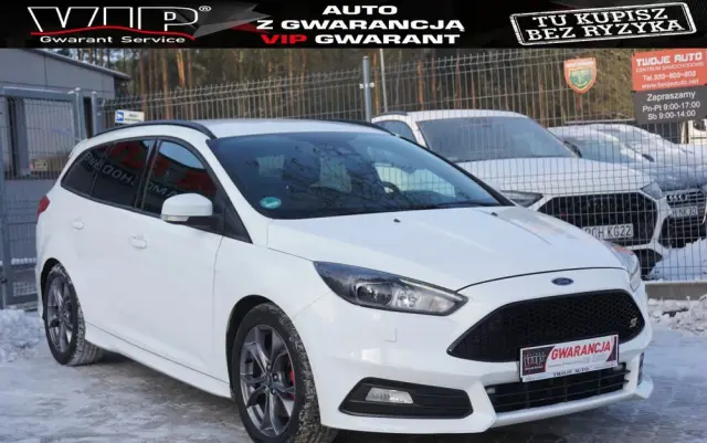 FORD Focus SW Ver-2-0-ecoboost-st-mit-leder--exclusiv--paket
