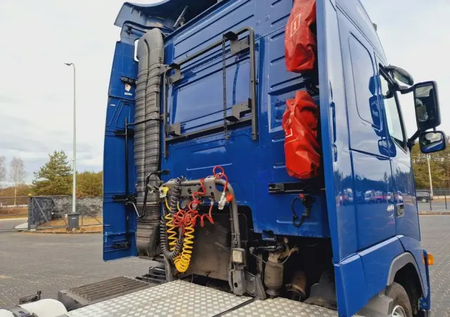 VOLVO FH 13 440 EURO 5 Globetrotter automat mega 2007 