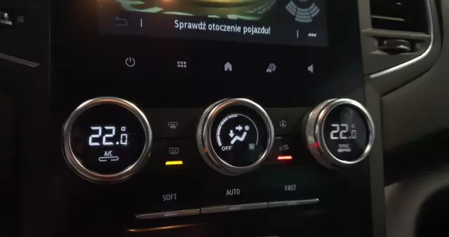 RENAULT Megane 1.5 Blue dCi Zen