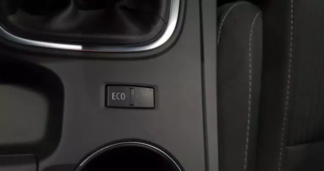 RENAULT Megane 1.5 Blue dCi Zen