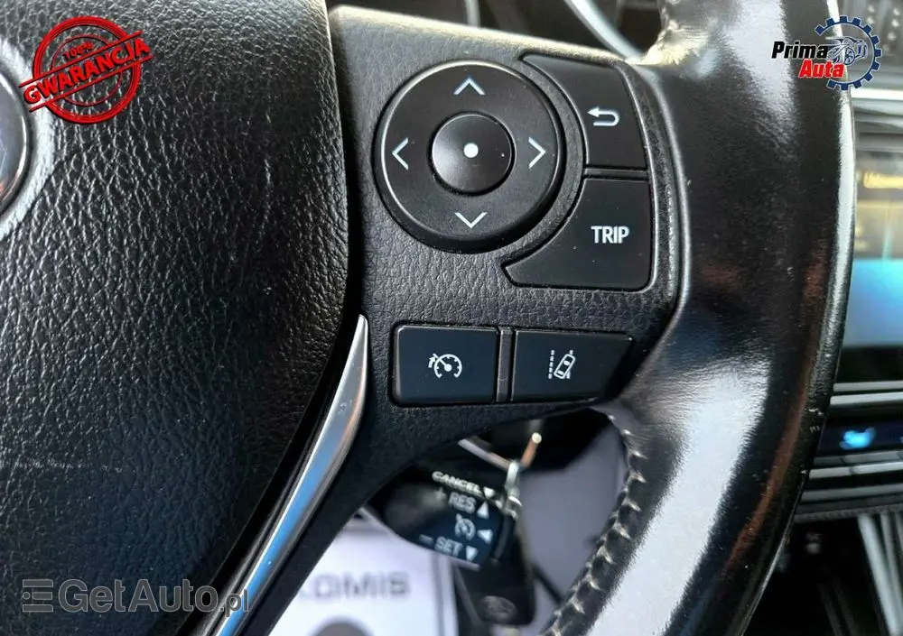 TOYOTA Auris 