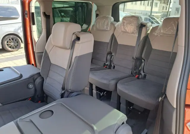 VOLKSWAGEN Multivan 2.0 TDI L2 Edition DSG