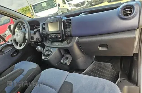 OPEL Vivaro 