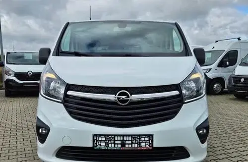 OPEL Vivaro 