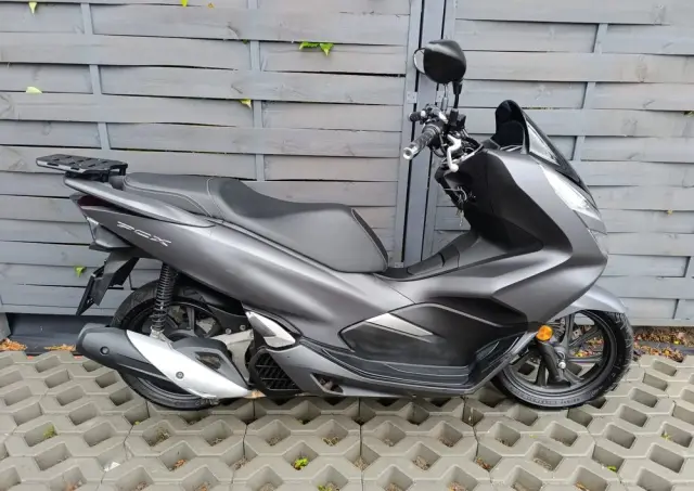 HONDA PCX 