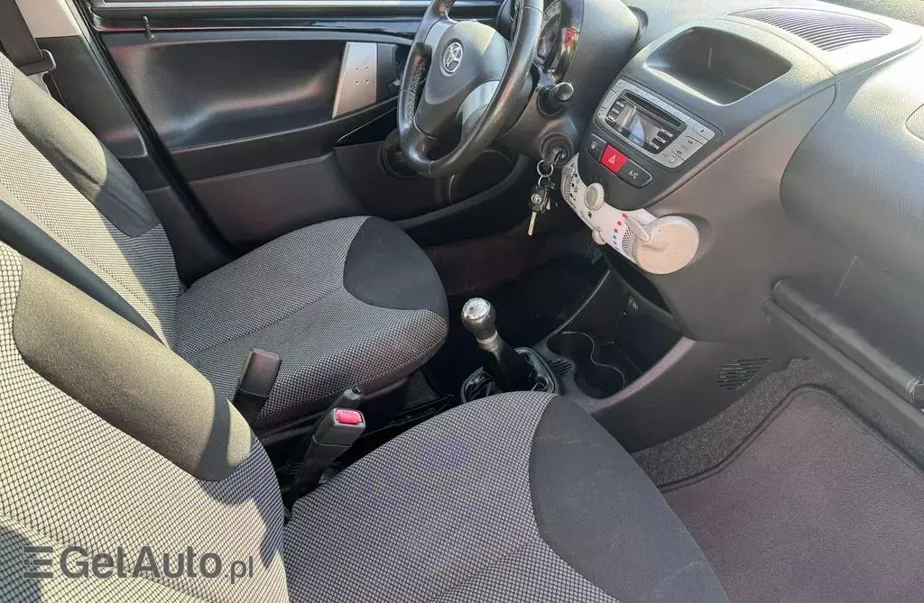 TOYOTA Aygo 