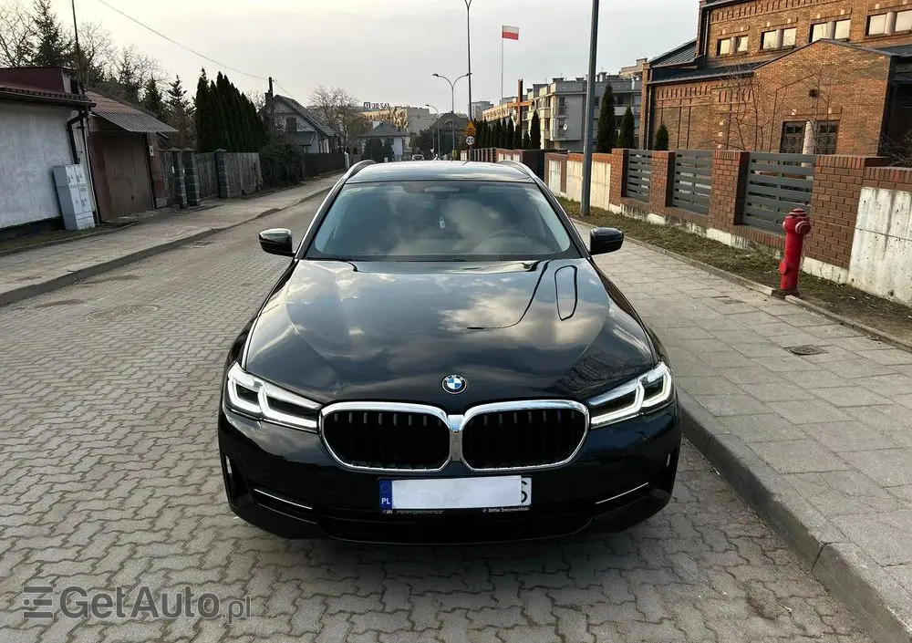 BMW Seria 5 520d Luxury Line