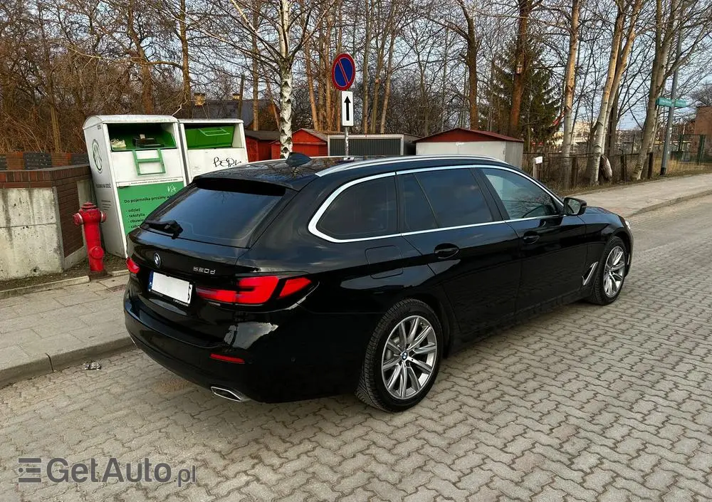 BMW Seria 5 520d Luxury Line