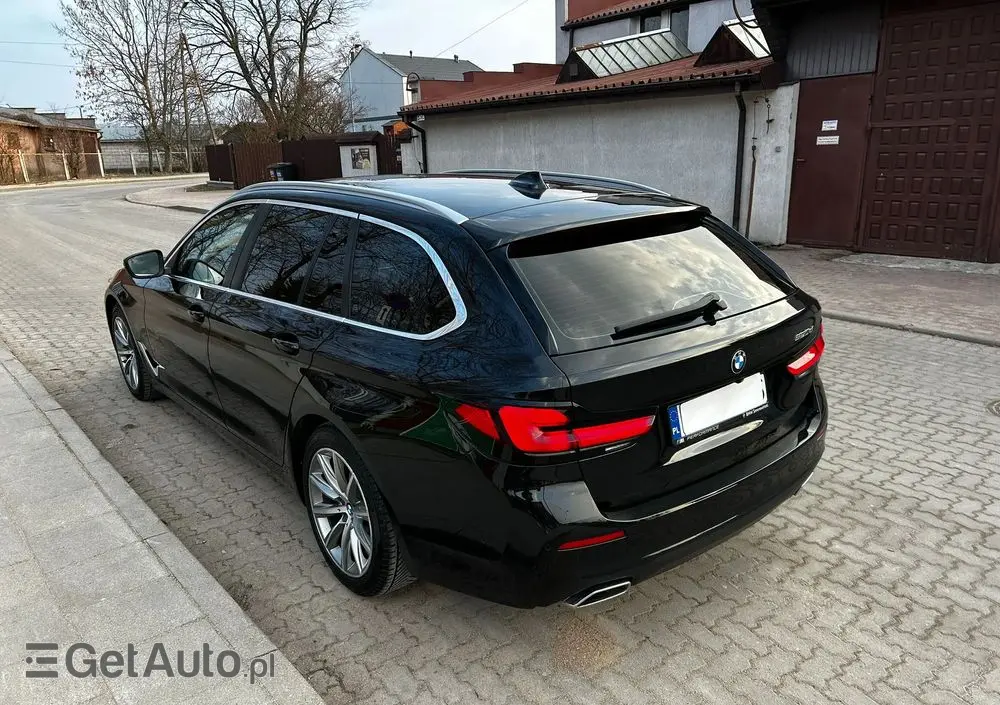 BMW Seria 5 520d Luxury Line