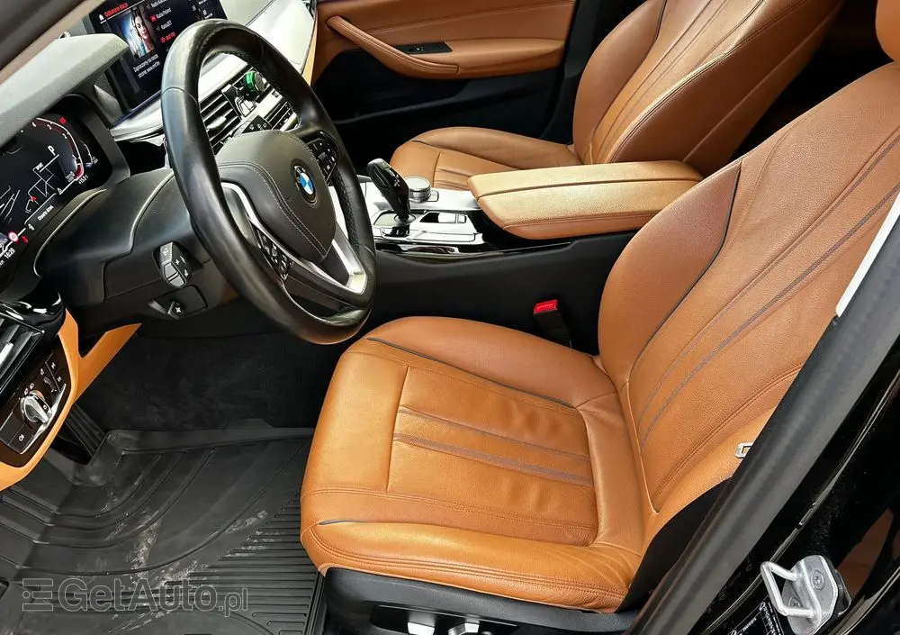 BMW Seria 5 520d Luxury Line