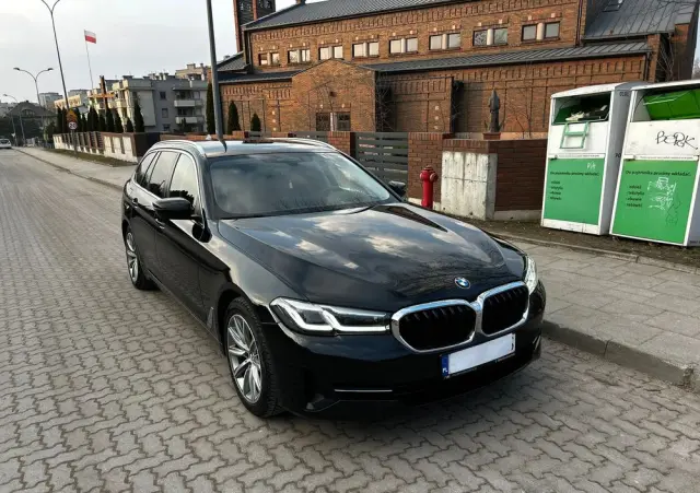 BMW Seria 5 520d Luxury Line