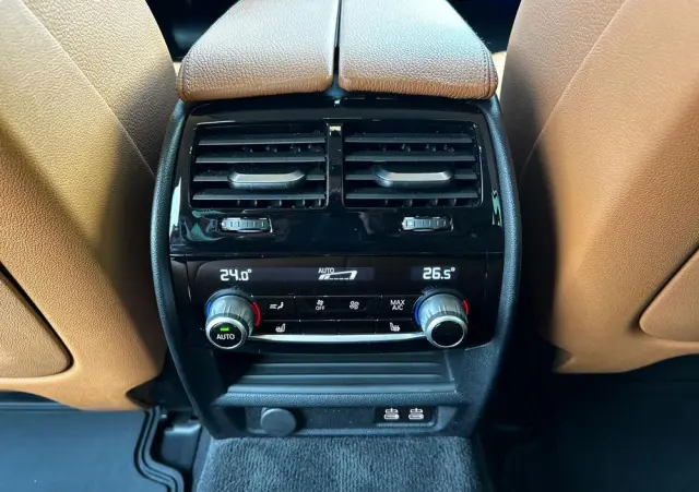 BMW Seria 5 520d Luxury Line