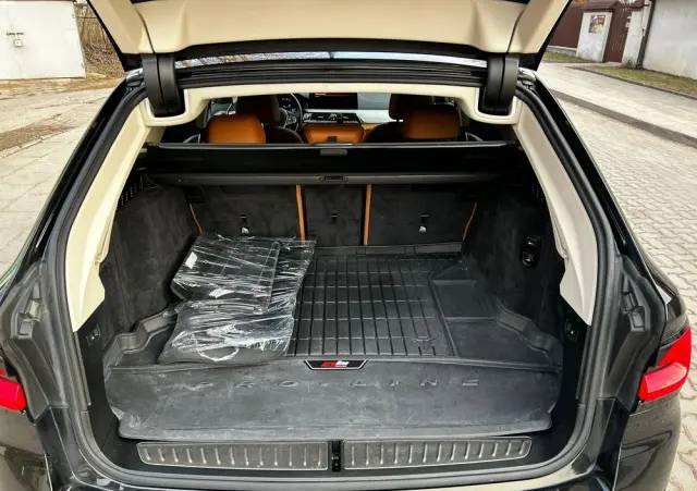 BMW Seria 5 520d Luxury Line