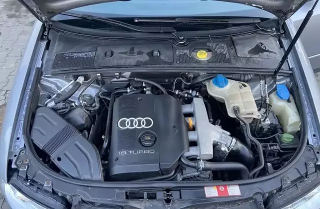 AUDI A4 