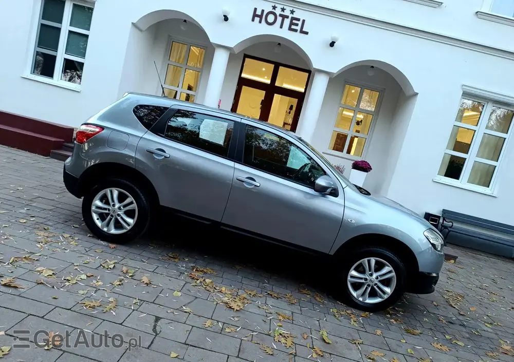 NISSAN Qashqai 1.6 Tekna