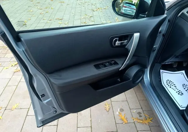 NISSAN Qashqai 1.6 Tekna