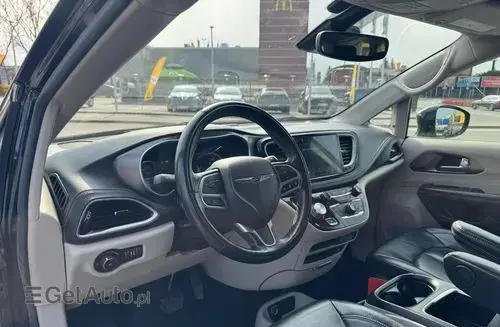 CHRYSLER Pacifica 