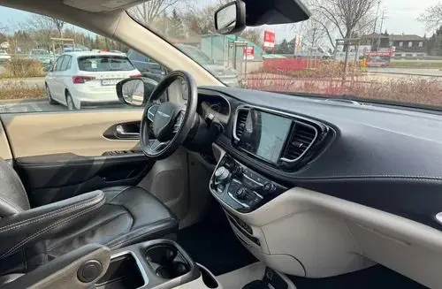 CHRYSLER Pacifica 