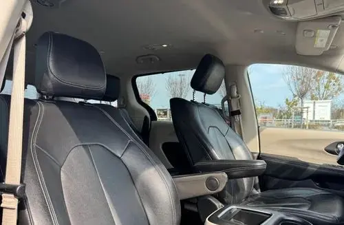 CHRYSLER Pacifica 