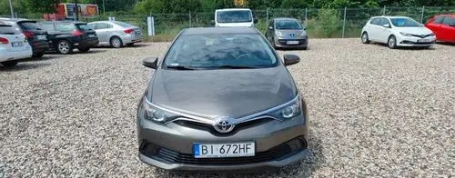 TOYOTA Auris 
