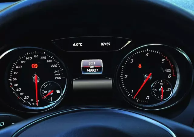 MERCEDES-BENZ Klasa A 200 d