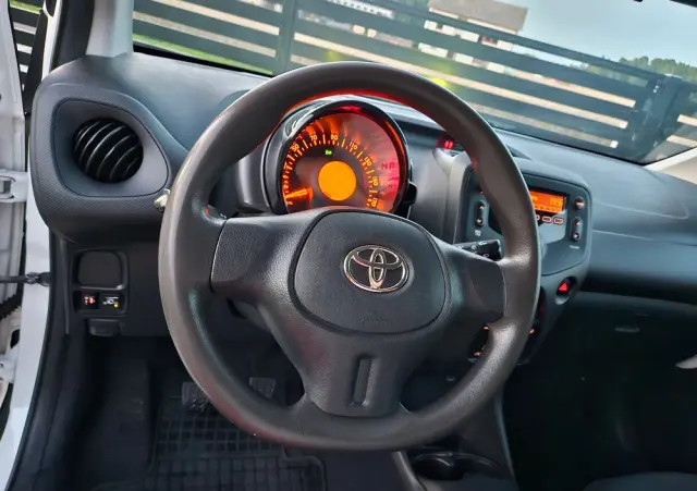TOYOTA Aygo 1.0 VVT-i Black Edition