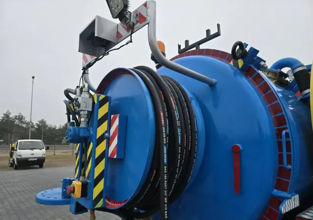 MITSUBISHI RIONED COMBI WUKO DO CZYSZCZENIA KANAŁÓW 