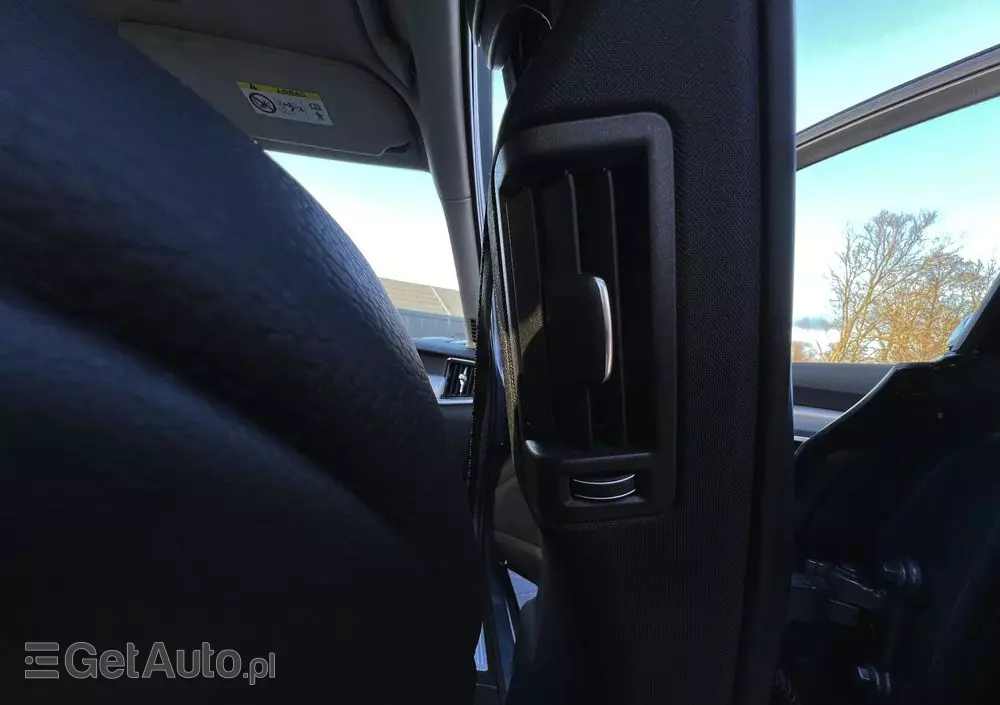 VOLVO V90 D4 Momentum Pro