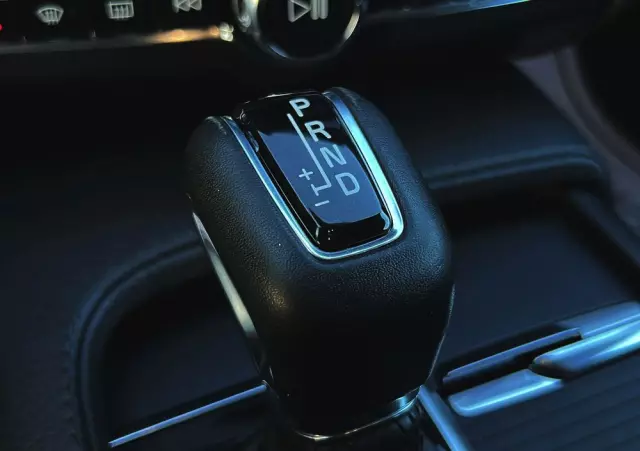 VOLVO V90 D4 Momentum Pro