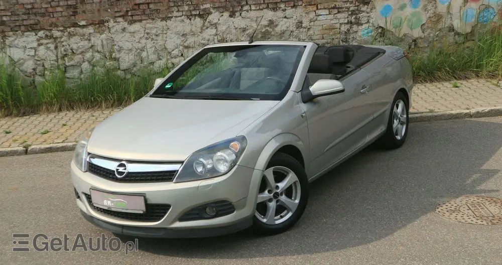 OPEL Astra GTC 1.6 Edition