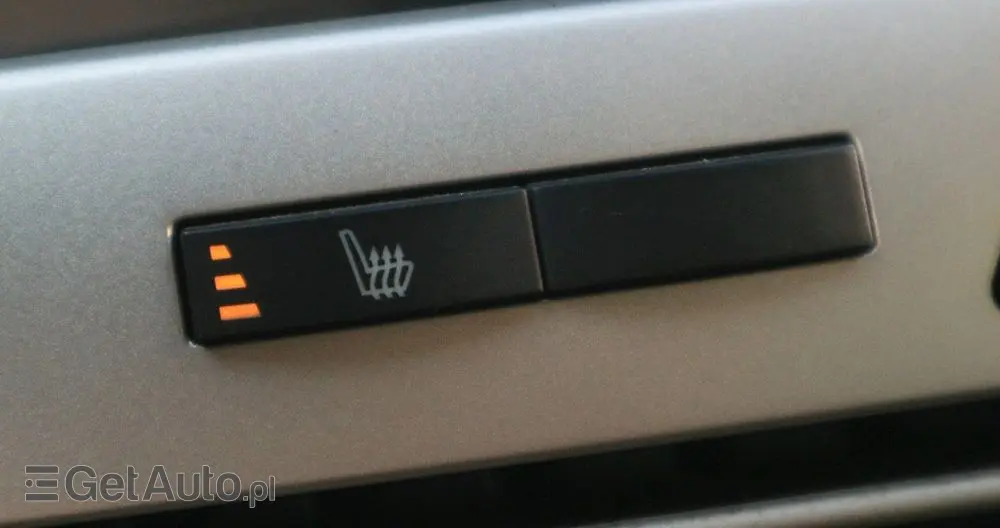 OPEL Astra GTC 1.6 Edition