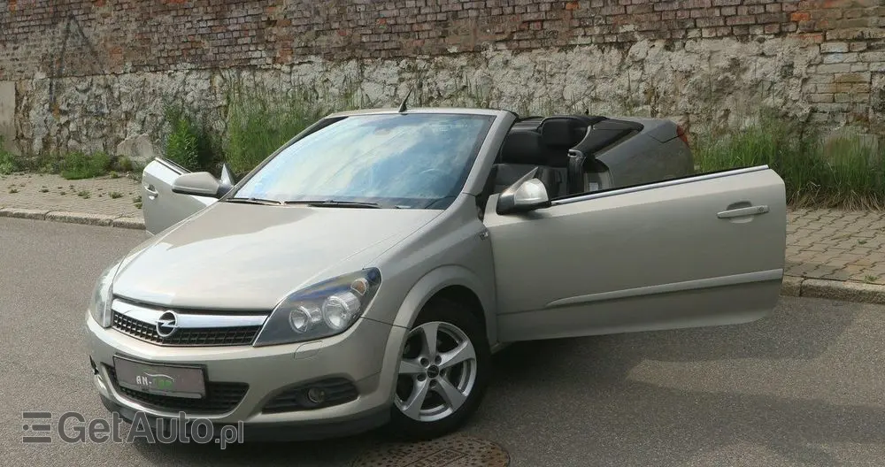 OPEL Astra GTC 1.6 Edition