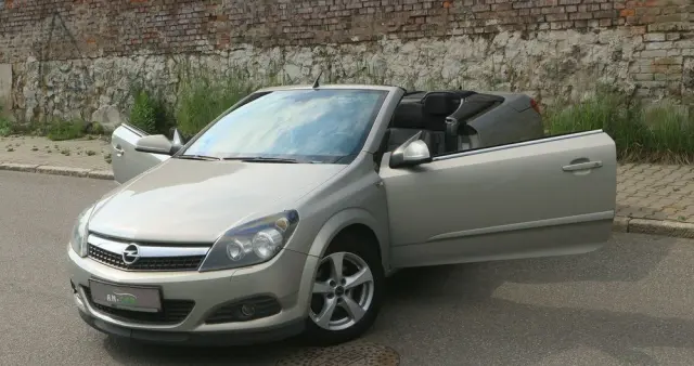 OPEL Astra GTC 1.6 Edition
