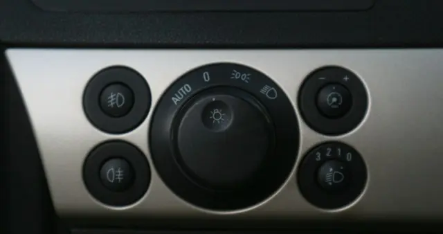 OPEL Astra GTC 1.6 Edition