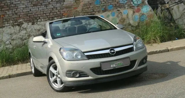 OPEL Astra GTC 1.6 Edition