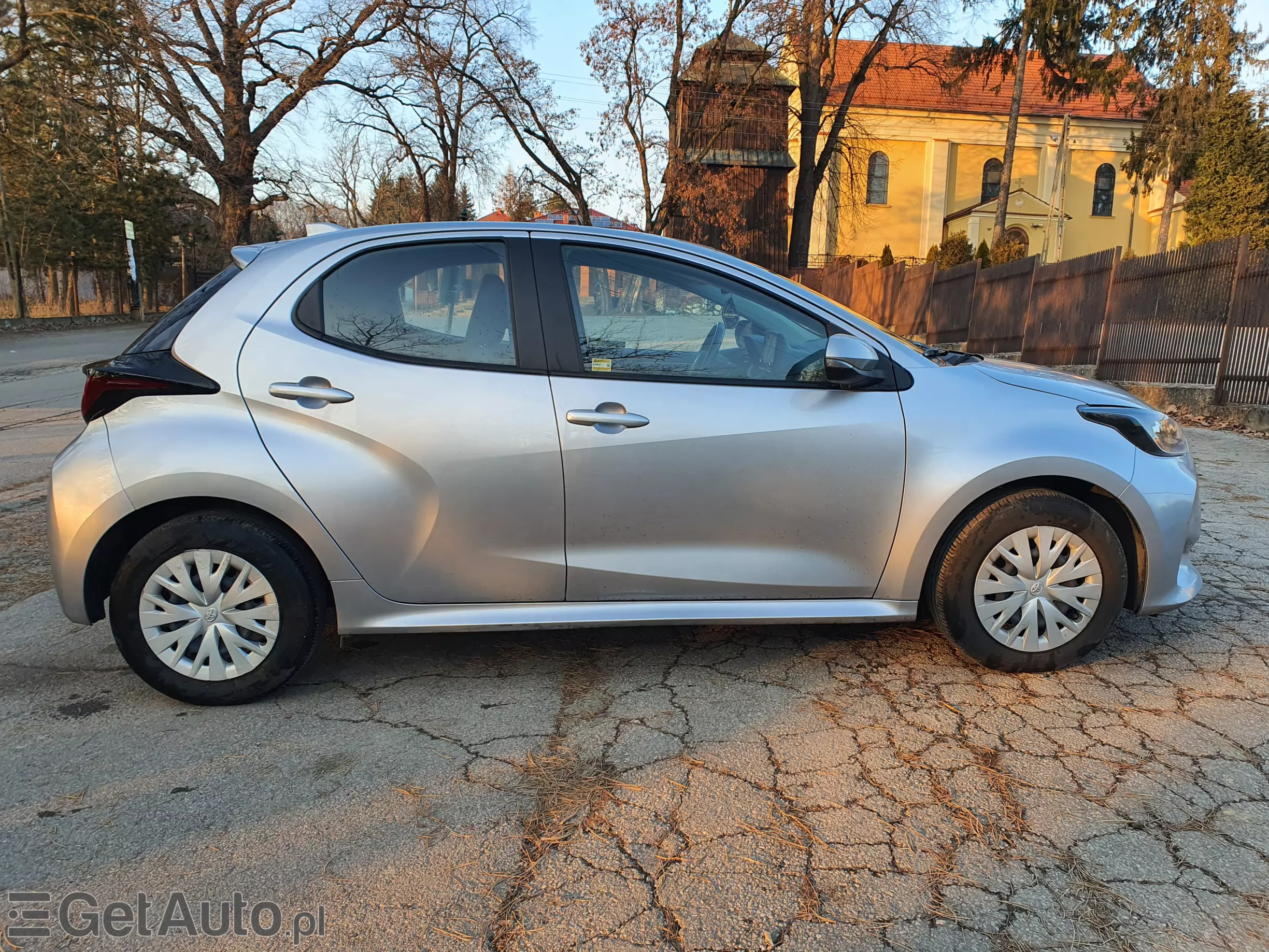 TOYOTA Yaris Comfort